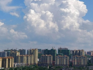 泸州天气预报，一江春水一城晴雨，看长江明珠的天气密码